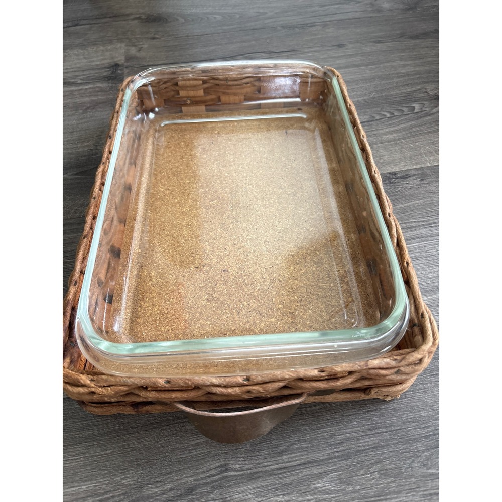 Pyrex 233-N 3QT Clear Glass Baking Dish with Wicker Basket Carrier Vintage Set